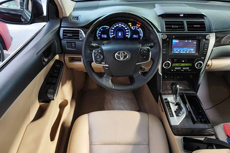 Used Toyota Camry 2012 Luxurious Edition 2.5HG Zunrui Steering Wheel