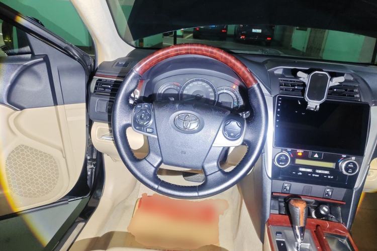 Used Toyota Camry 2012 2.0G Luxury Edition Steering Wheel