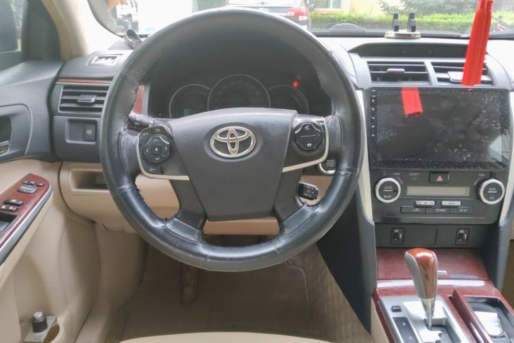 Used Toyota Camry 2012 2.5G Luxury Edition Steering Wheel