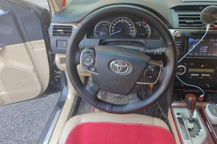 Used Toyota Camry 2012 2.0G Luxury Edition Steering Wheel