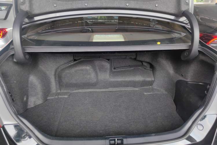 Used Toyota Camry 2012 Luxurious Edition 2.5HG Zunrui Trunk