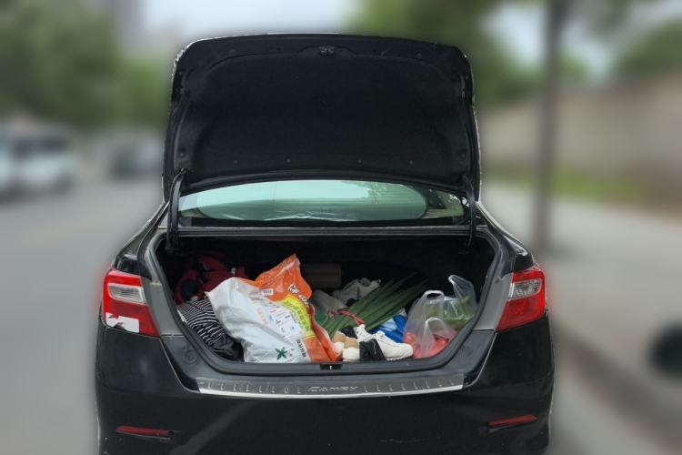 Used Toyota Camry 2012 2.5G Luxury Edition Trunk