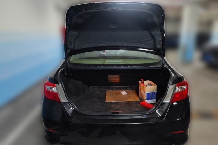 Used Toyota Camry 2012 2.5G Luxury Navigation Edition Trunk