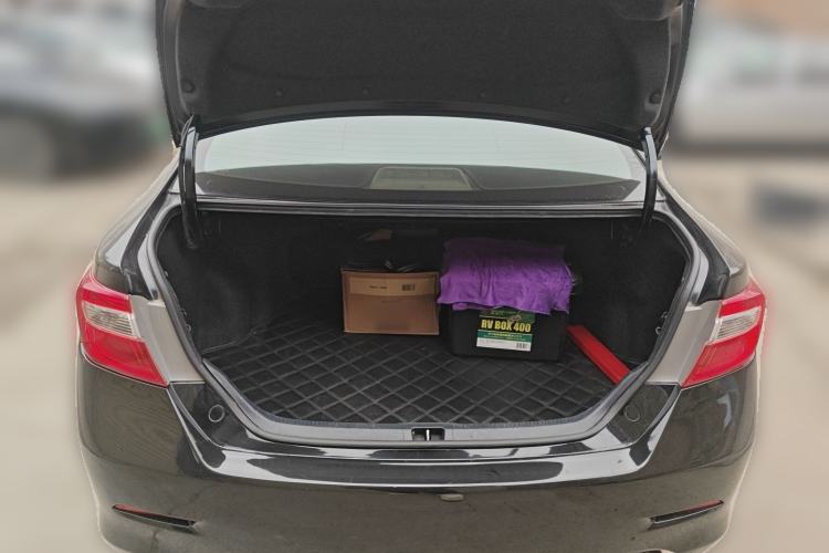 Used Toyota Camry 2012 2.5G Luxury Navigation Edition Trunk