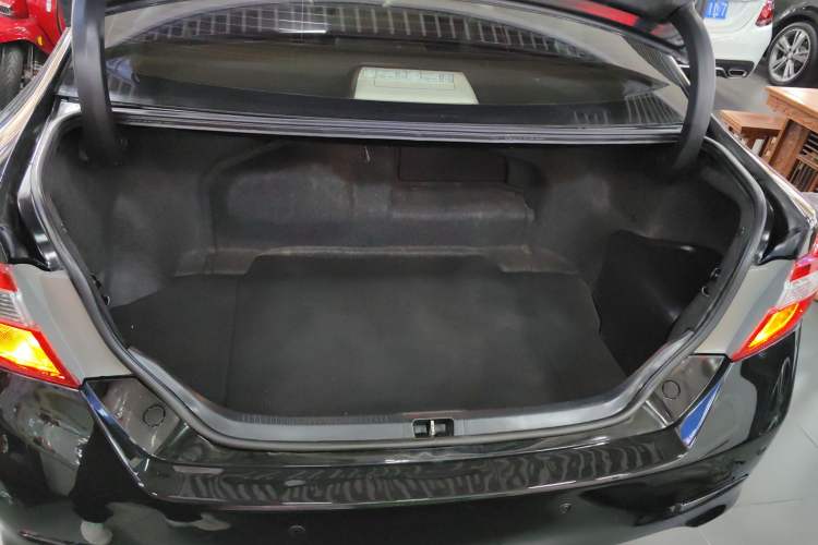 Used Toyota Camry 2012 Luxurious Edition 2.5HG Zunrui Trunk