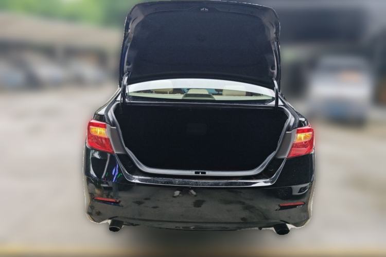 Used Toyota Camry 2012 2.5G Luxury Navigation Edition Trunk