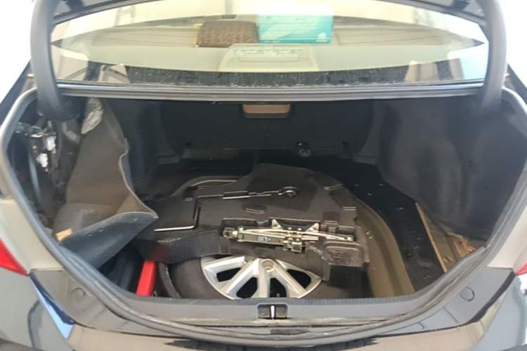 Used Toyota Camry 2012 2.5G Luxury Edition Trunk