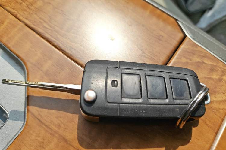 Used Toyota Camry 2012 200G Classic Luxury Edition Vehicle Key