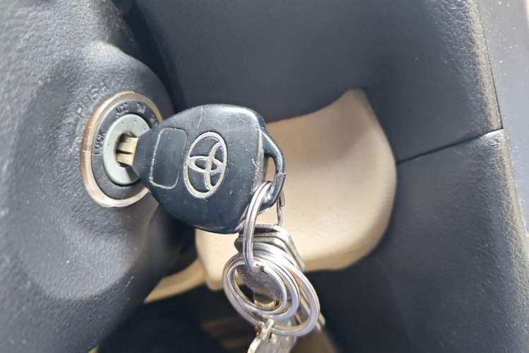 Used Toyota Camry 2012 2.0G Luxury Navigation Edition Vehicle Key