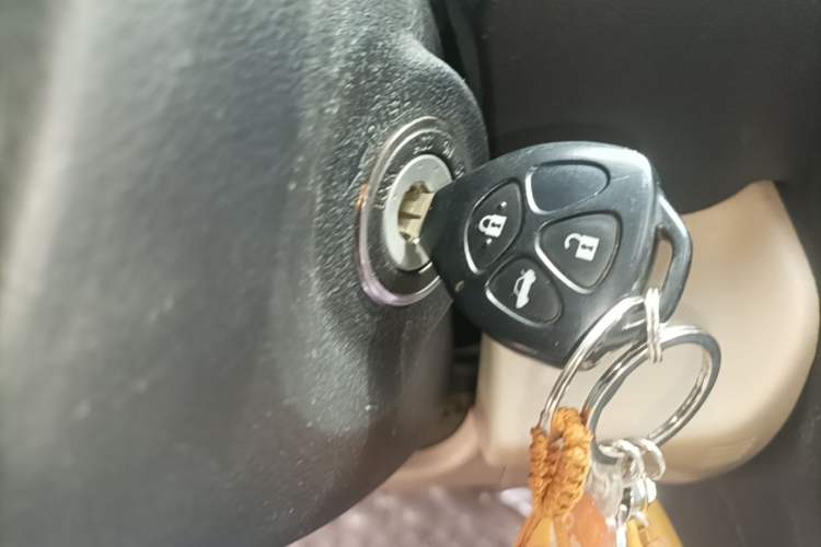 Used Toyota Camry 2012 2.0G Luxury Edition Vehicle Key
