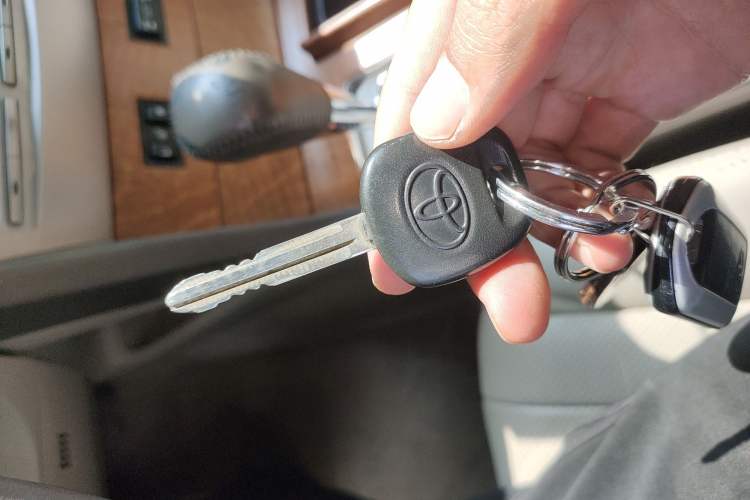 Used Toyota Camry 2012 200G Classic Luxury Edition Vehicle Key