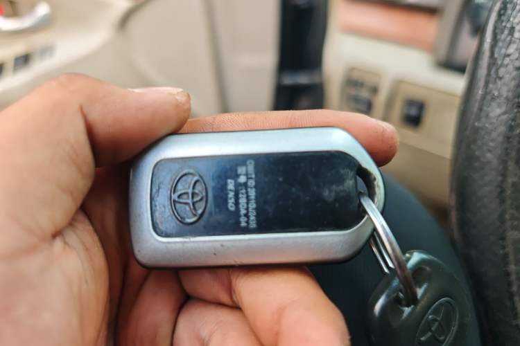 Used Toyota Camry 2012 200G Classic Luxury Edition Vehicle Key