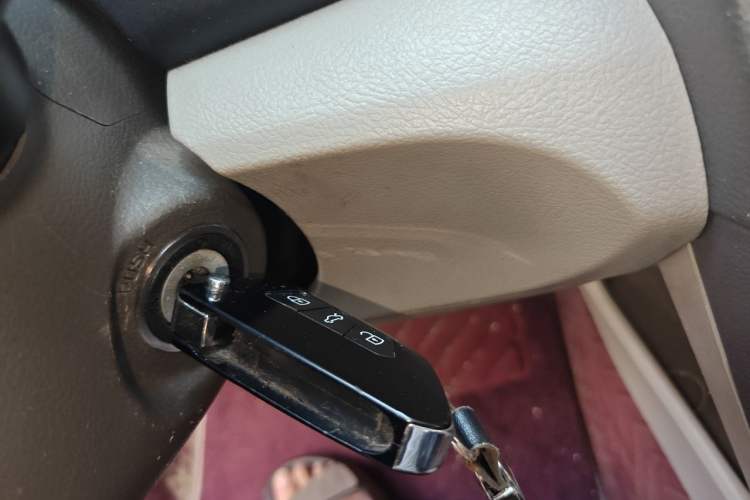 Used Toyota Camry 2012 200E Classic Elite Edition Vehicle Key