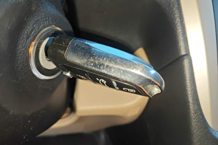 Used Toyota Camry 2012 2.0G Luxury Edition Vehicle Key