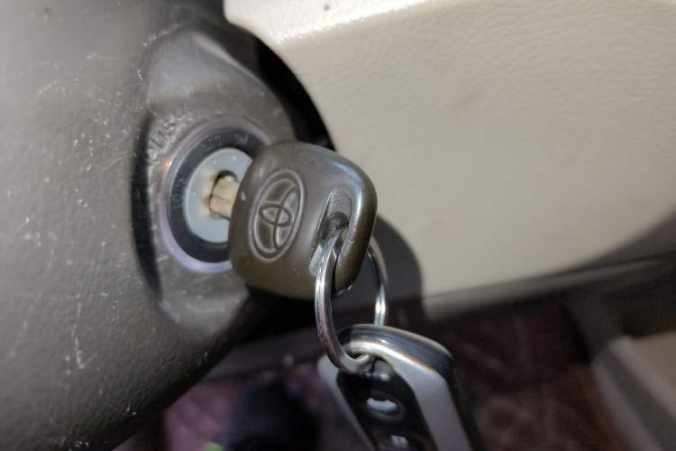 Used Toyota Camry 2012 200E Classic Elite Edition Vehicle Key