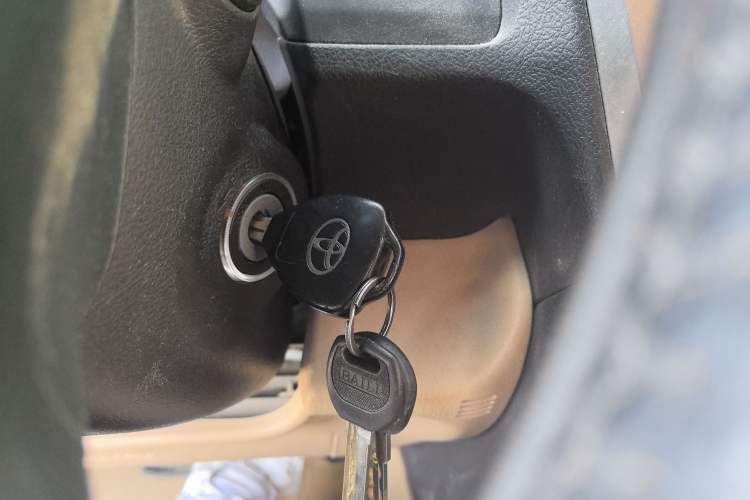 Used Toyota Camry 2012 2.0G Luxury Edition Vehicle Key