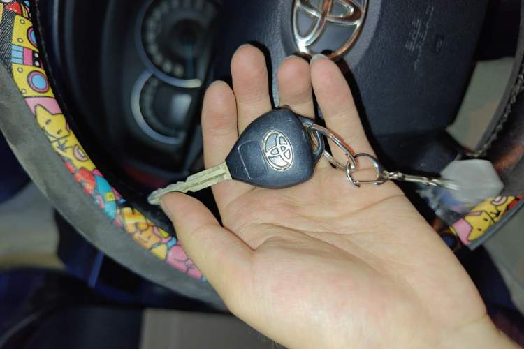 Used Toyota Camry 2012 2.0G Luxury Edition Vehicle Key