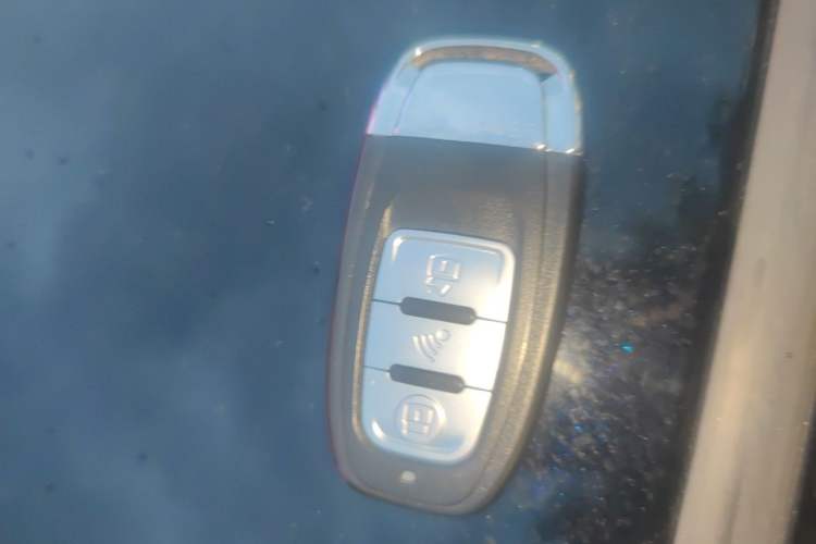 Used Toyota Camry 2012 2.0G Luxury Edition Vehicle Key
