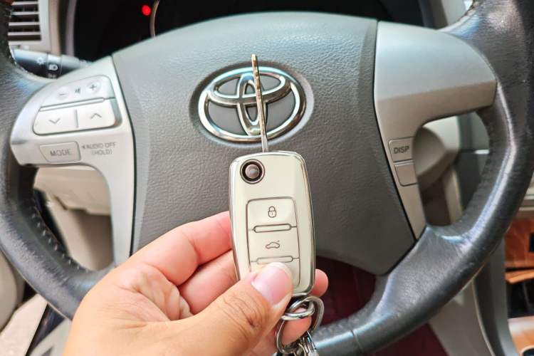 Used Toyota Camry 2012 200G Classic Luxury Edition Vehicle Key