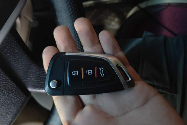 Used Toyota Camry 2012 2.0G Luxury Edition Vehicle Key