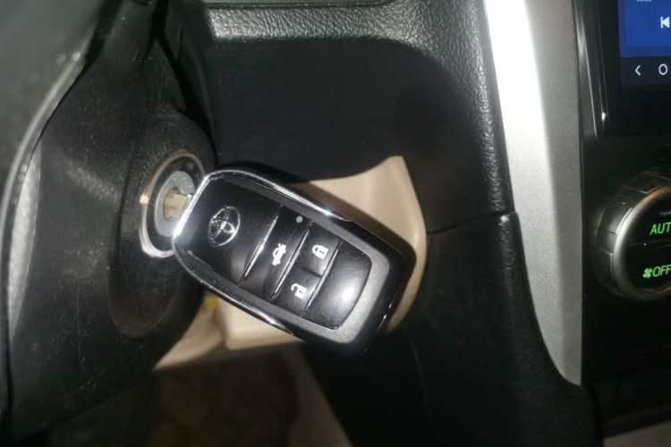 Used Toyota Camry 2012 Junrui 2.0S Radiant Edition Vehicle Key
