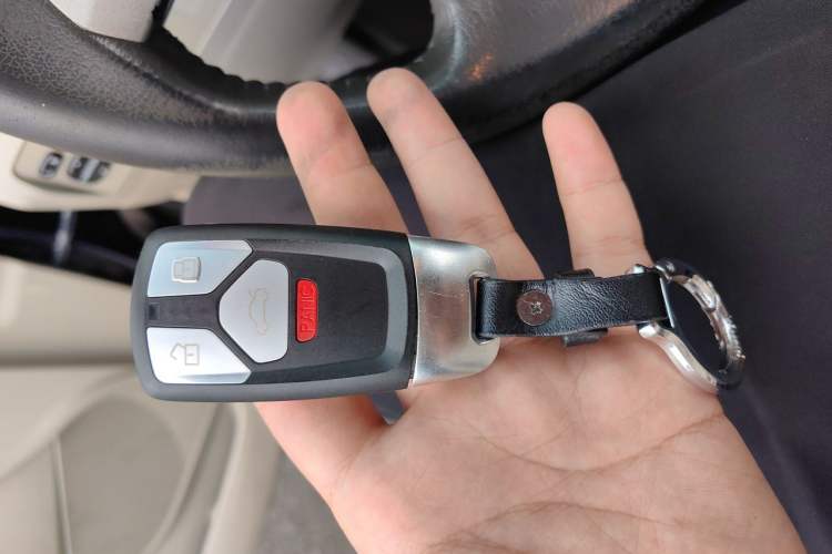 Used Toyota Camry 2012 200G Classic Luxury Edition Vehicle Key