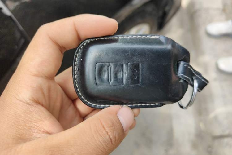 Used Toyota Camry 2012 2.5G Luxury Edition Vehicle Key