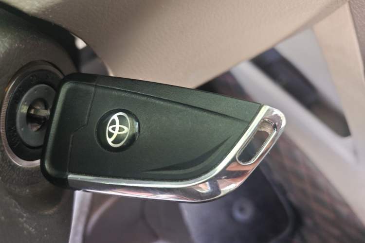 Used Toyota Camry 2012 200G Classic Luxury Edition Vehicle Key