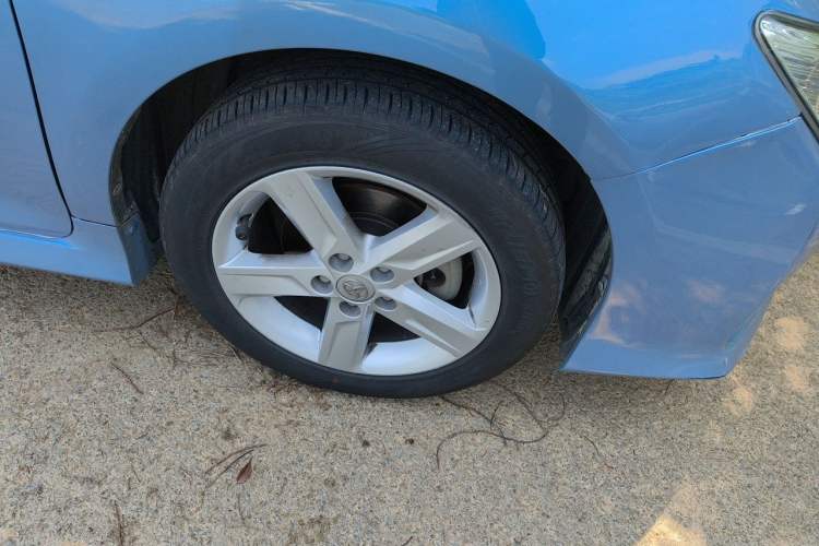Used Toyota Camry 2012 Junrui 2.0S Radiant Edition Right Front Wheel Hub