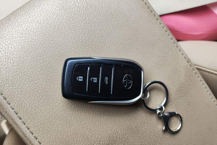 Used Toyota Camry 2012 Luxurious Edition 2.5HG Zunrui Vehicle Key
