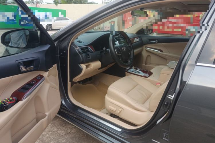 Used Toyota Camry 2012 2.5G Luxury Edition Driver Seat