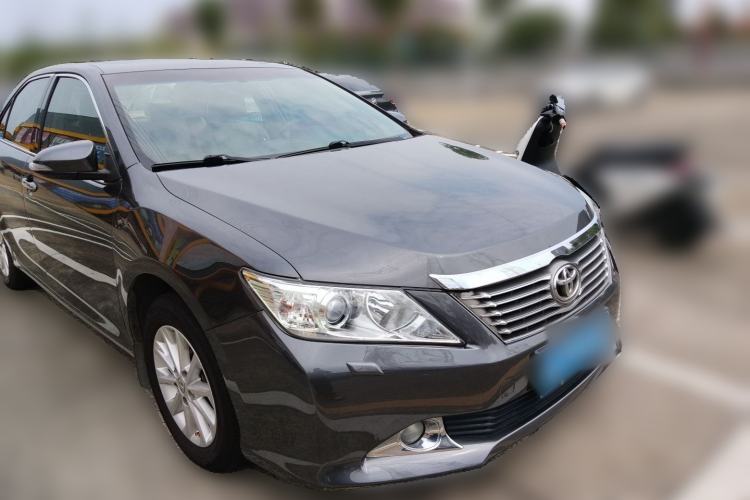 Used Toyota Camry 2012 2.5G Luxury Edition Front Right 45 Deg