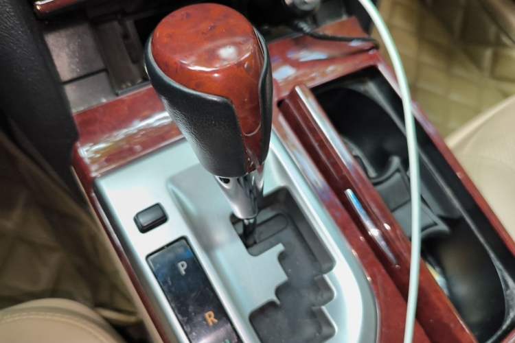 Used Toyota Camry 2012 2.5G Luxury Edition Gear Lever