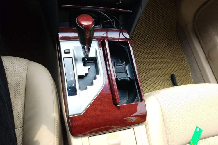Used Toyota Camry 2012 2.5G Luxury Edition Gear Lever