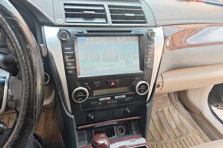 Used Toyota Camry 2012 2.5G Luxury Edition Audio And AC Panel