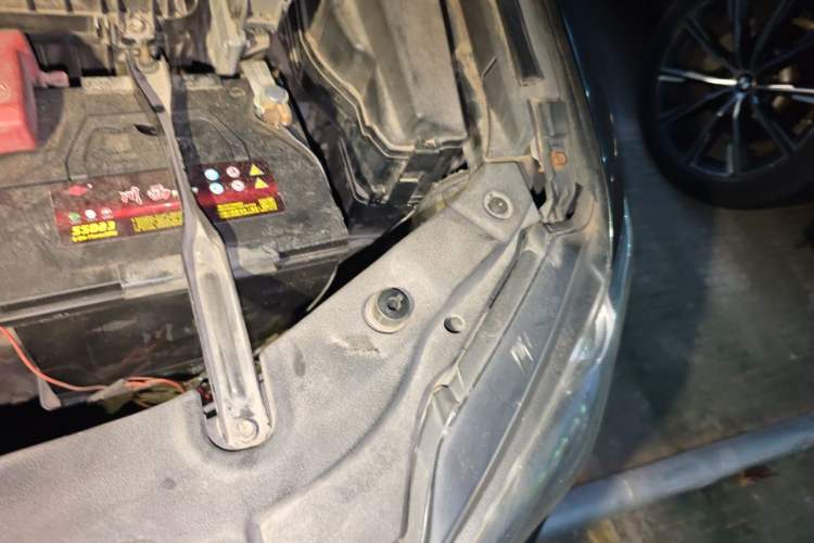 Used Toyota Camry 2012 Junrui 2.0S Radiant Edition Engine Bay Left