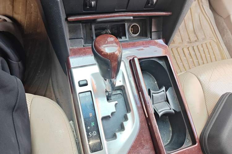 Used Toyota Camry 2012 2.5G Luxury Edition Gear Lever