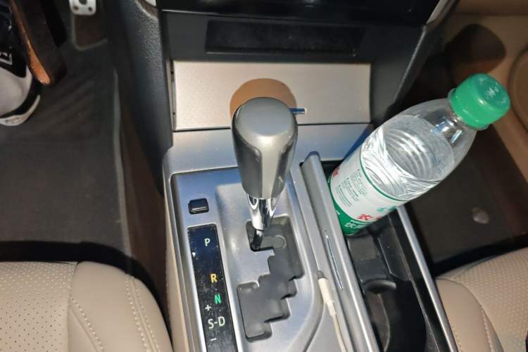 Used Toyota Camry 2012 Junrui 2.0S Radiant Edition Gear Lever