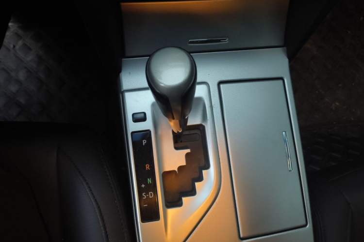 Used Toyota Camry 2012 Junrui 2.0S Radiant Edition Gear Lever