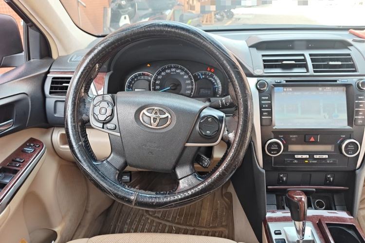 Used Toyota Camry 2012 2.5G Luxury Edition Steering Wheel