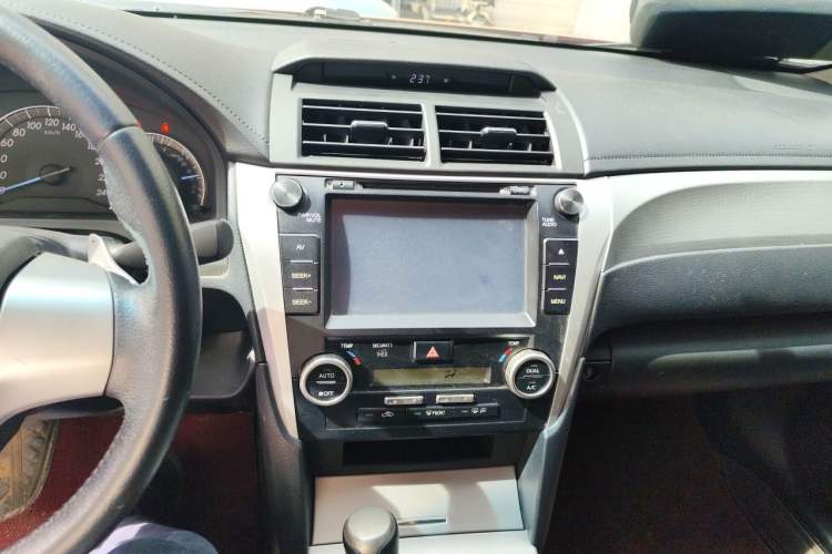 Used Toyota Camry 2012 Junrui 2.0S Radiant Edition Audio And AC Panel