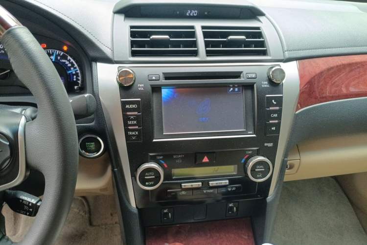 Used Toyota Camry 2012 2.5G Luxury Edition Audio And AC Panel