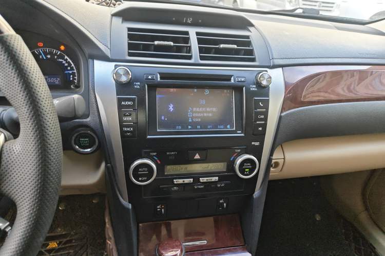 Used Toyota Camry 2012 2.5G Luxury Edition Audio And AC Panel