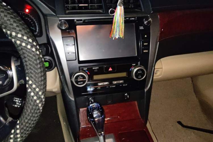 Used Toyota Camry 2012 2.5G Luxury Edition Audio And AC Panel