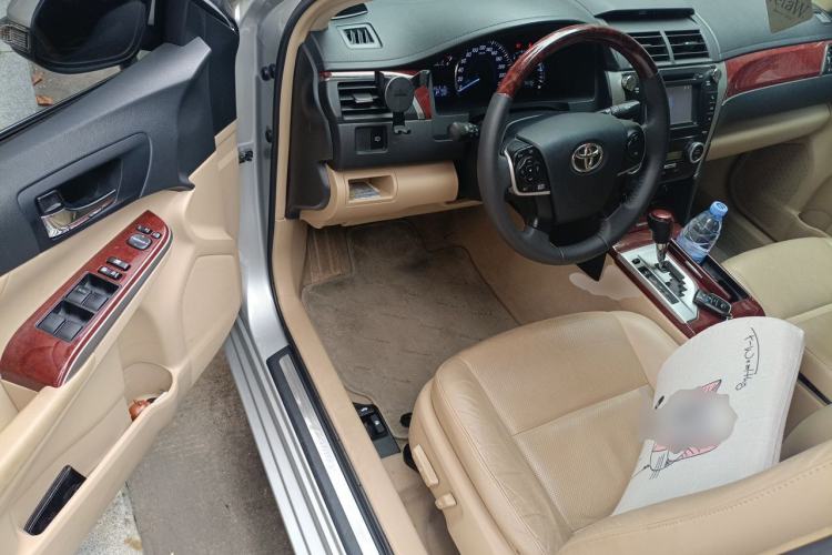 Used Toyota Camry 2012 2.5G Luxury Edition Driver Seat