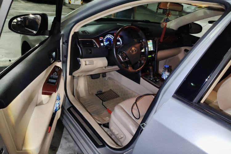 Used Toyota Camry 2012 2.5G Luxury Edition Driver Seat
