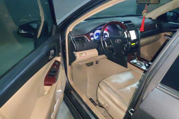 Used Toyota Camry 2012 2.5G Luxury Navigation Edition Driver Seat