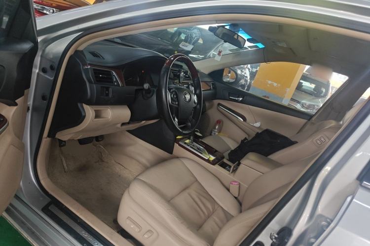 Used Toyota Camry 2012 2.5G Luxury Edition Driver Seat
