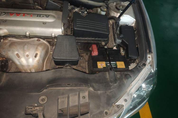 Used Toyota Camry 2012 200G Classic Luxury Edition Engine Bay Left