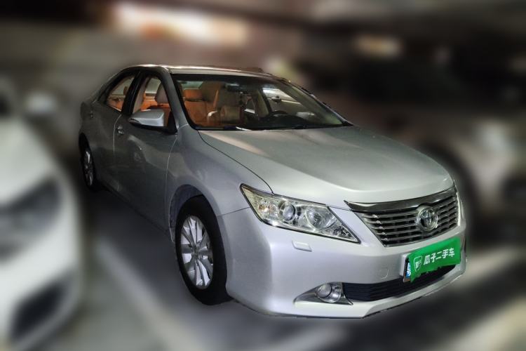 Used Toyota Camry 2012 2.5G Luxury Edition Front Right 45 Deg